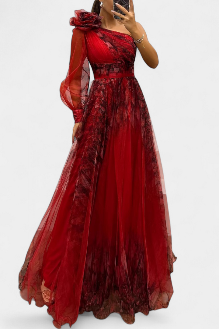 Becca Vestido Maxi de Chiffón con Hombro Descubierto y Flor Voluminosa